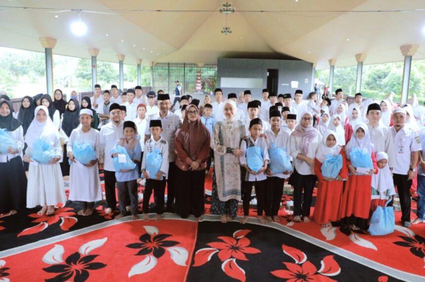 Wagub Jihan Bukber Bareng Anak Panti Asuhan di Lampung Selatan