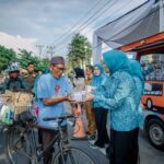 Aksi Ramadan TP PKK Lampung, Batin Wulan Bagikan Takjil untuk Masyarakat