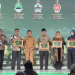 Komitmen Kembangkan Ekonomi Syariah, Lampung Raih Tiga Penghargaan dari KNEKS