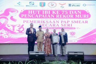 Peringati HUT IBI ke-75, Bidan Lampung Cetak Rekor MURI Lewat Pemeriksaan Pap Smear Massal