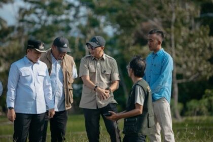 Gubernur Mirza Salurkan Pupuk Hayati Cair Gratis untuk Tingkatkan Hasil Panen Petani Lampung