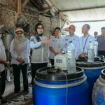 Kunjungi Lamteng, Wagub Jihan Nurlela Ajak Petani Beralih ke Pupuk Hayati Cair