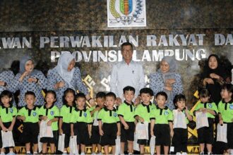 Ismet Roni Sambut Kunjungan Anak-anak TK Lazuardi Haura ke DPRD Lampung