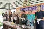 93 Perkara Inkracht, Kejari Lampung Tengah Musnahkan Barang Bukti