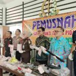 93 Perkara Inkracht, Kejari Lampung Tengah Musnahkan Barang Bukti