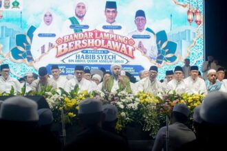 Bandar Lampung Bersholawat, Gubernur Mirza Ajak Generasi Muda Perkuat Akhlak